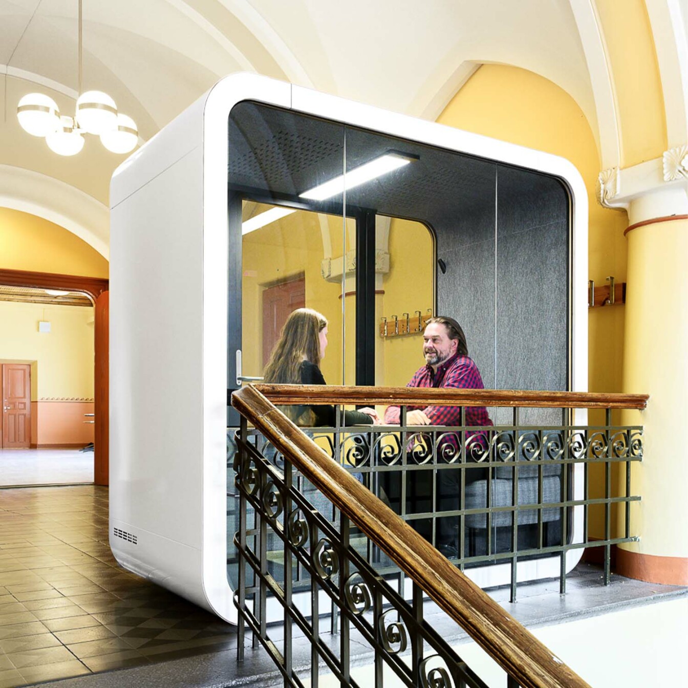 Framery Q meeting pod in Wiwi Lönn School being used as a collaborative learning space