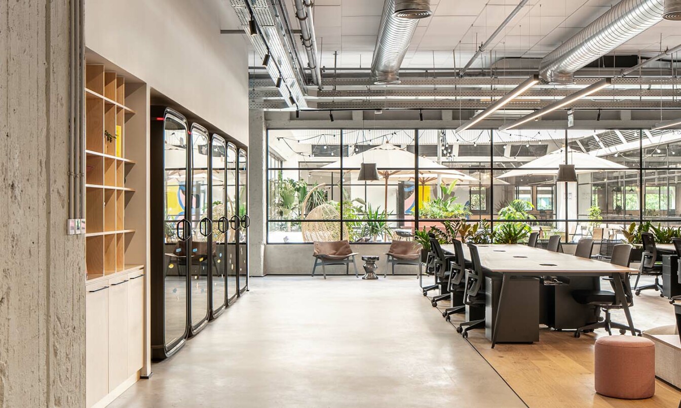 A row of Framery One office pods in Bizzabo's office spaces.